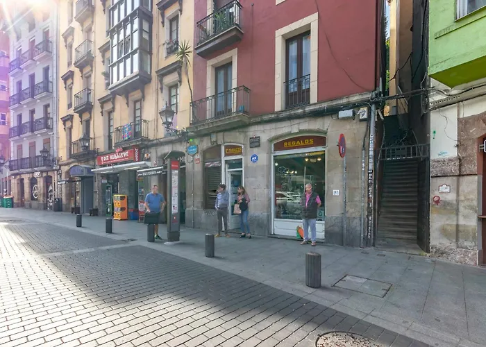 Plaza Unamuno - Casco Viejo - Parking Opcional
